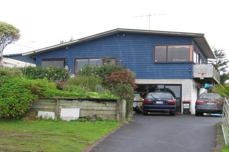 Photo of property in 21 Stillwater Crescent, Stillwater, Silverdale, 0993