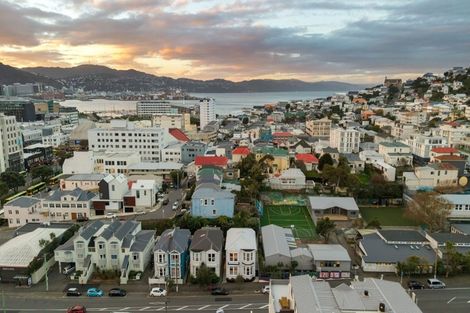 Photo of property in 23 Elizabeth Street, Mount Victoria, Wellington, 6011