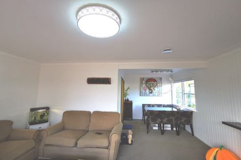 Photo of property in 17 Dolbear Street, Titirangi, Auckland, 0604