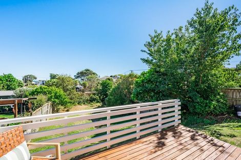 Photo of property in 169 Wellington Road, Paekakariki, 5034