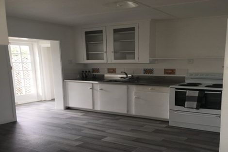 Photo of property in 52 Beach Haven Road, Beach Haven, Auckland, 0626