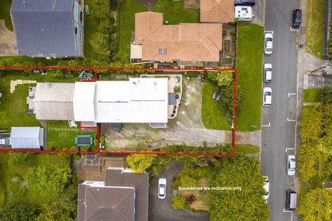 Photo of property in 2/949 Beach Road, Torbay, Auckland, 0630