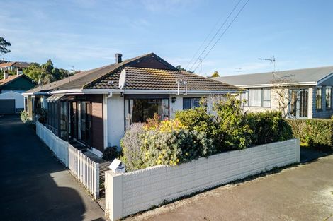 Photo of property in 11a Royal Crescent, Saint Kilda, Dunedin, 9012