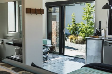 Photo of property in 5 Mistake Drive, Lake Tekapo, 7999