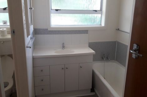 Photo of property in 8 Gladson Avenue, Sockburn, Christchurch, 8042