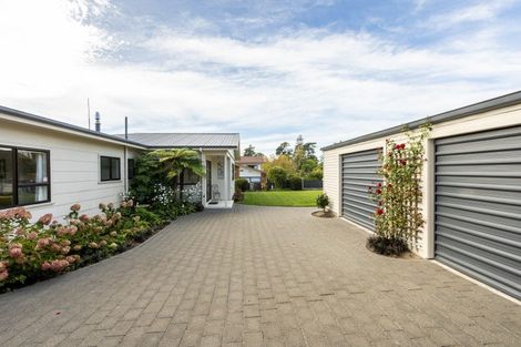 Photo of property in 4 Padfield Place, Havelock North, 4130