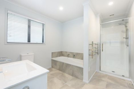 Photo of property in 75a James Cook Drive, Welcome Bay, Tauranga, 3112