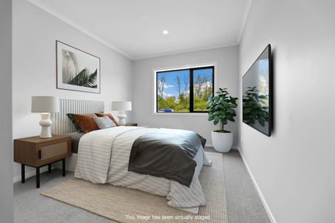 Photo of property in 9 Winnie Close, Acacia Bay, Taupo, 3330