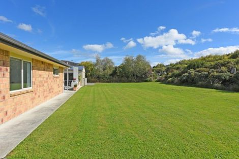 Photo of property in 7 Opal Avenue, Timberlea, Upper Hutt, 5018