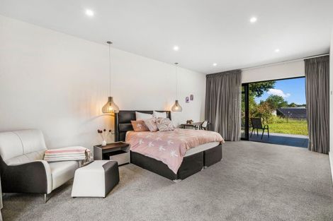 Photo of property in 2221 River Road, Horsham Downs, Hamilton, 3281