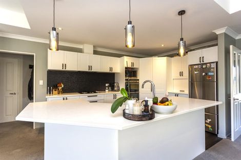 Photo of property in 16 Te Pihopa Way, Aidanfield, Christchurch, 8025