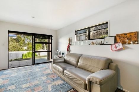 Photo of property in 29 Mariners View Road, Beach Haven, Auckland, 0626