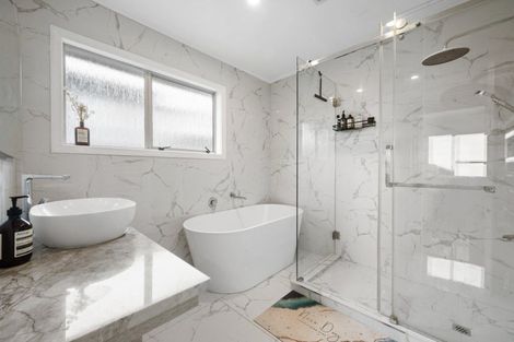 Photo of property in 1/43 Shanaway Rise, Hillcrest, Auckland, 0627