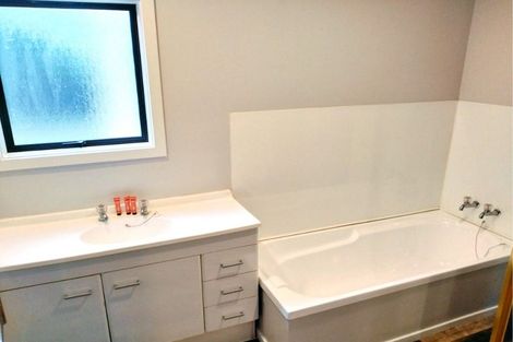 Photo of property in 113 Gemstone Drive, Birchville, Upper Hutt, 5018