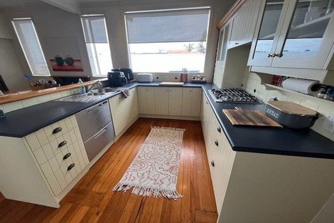 Photo of property in 48 The Esplanade, Eastern Beach, Auckland, 2012