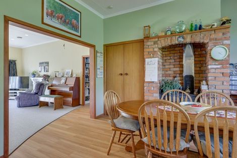 Photo of property in 49 Halls Road, Pahiatua, 4910