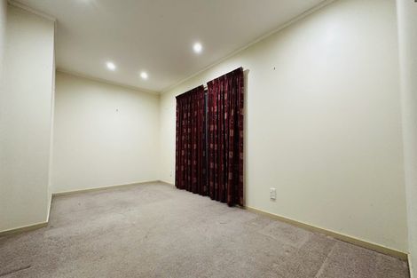 Photo of property in 52 Totara Crescent, Woburn, Lower Hutt, 5010