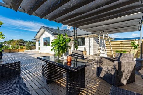 Photo of property in 38 Jack Boyd Drive, Mangawhai Heads, Kaiwaka, 0573