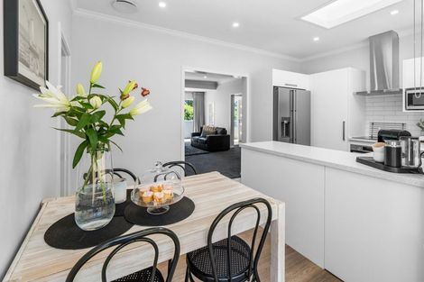 Photo of property in 4 Burnbrae Street, Saint Martins, Christchurch, 8022