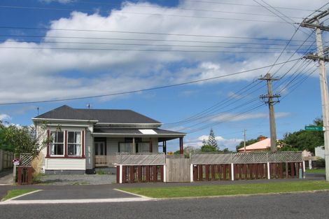 Photo of property in 116 Victoria Road, Devonport, Auckland, 0624