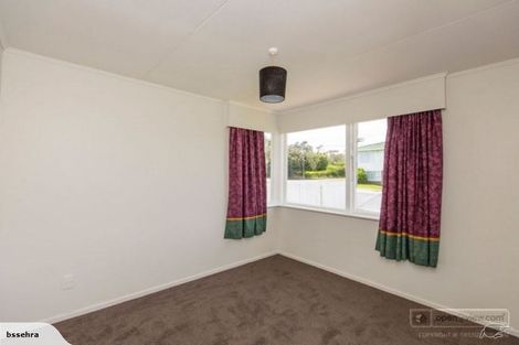Photo of property in 39 Baylands Drive, Newlands, Wellington, 6037