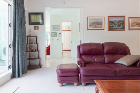 Photo of property in 113a Glenmore Street, Kelburn, Wellington, 6012