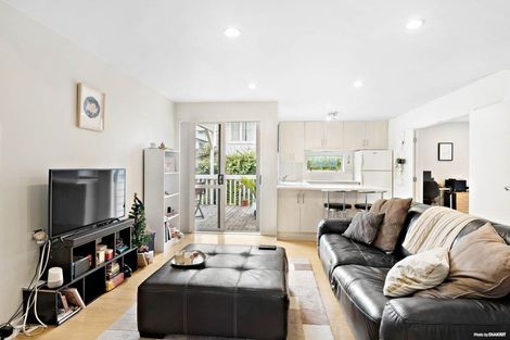 Photo of property in 184 Archers Road, Glenfield, Auckland, 0629