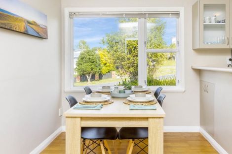 Photo of property in 68 Oakleigh Street, Maungaraki, Lower Hutt, 5010