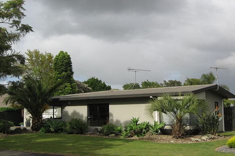 Photo of property in 4 Ross Martin Court, Conifer Grove, Takanini, 2112