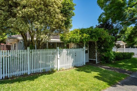 Photo of property in 2 Ashdown Place, Pahurehure, Papakura, 2113