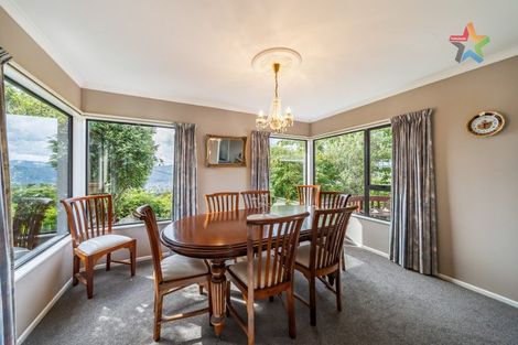 Photo of property in 18 Crestview Grove, Belmont, Lower Hutt, 5010