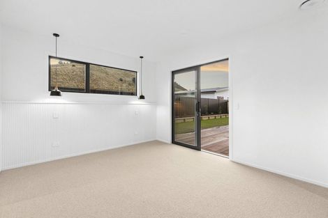 Photo of property in 6 Lake Mckay Drive, Luggate, 9382