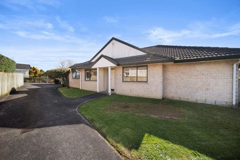 Photo of property in 26 Carriage Close, Northpark, Auckland, 2013
