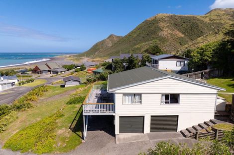 Photo of property in 9 Mangatoetoe Grove, Cape Palliser, Pirinoa, 5772