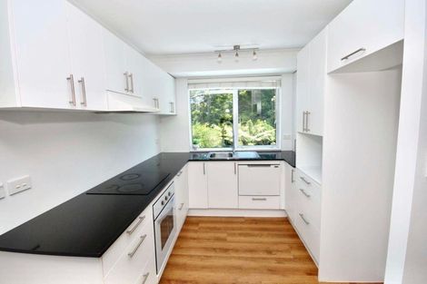 Photo of property in 2/130 Spinella Drive, Bayview, Auckland, 0629