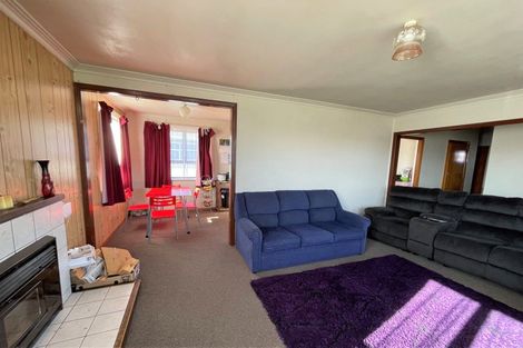 Photo of property in 56 Tennyson Street, Dannevirke, 4930