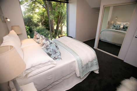 Photo of property in 35 Oakford Close, Riccarton, Christchurch, 8011