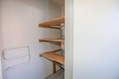 Photo of property in 4/2 Broadbent Street, Riccarton, Christchurch, 8041