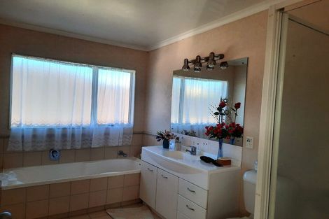 Photo of property in 6 Stellamaris Way, Northpark, Auckland, 2013