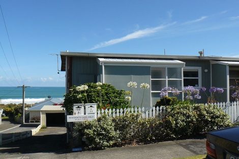 Photo of property in 1/23 Hamblyn Street, Strandon, New Plymouth, 4312