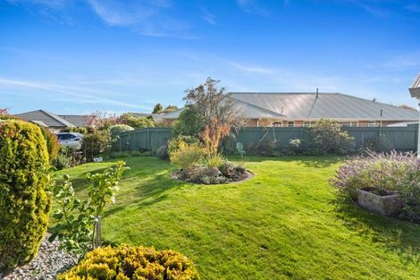 Photo of property in 15 Tudor Grove, Feilding, 4702