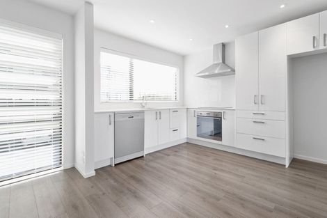 Photo of property in 40 Memorial Park Lane, Hobsonville, Auckland, 0618