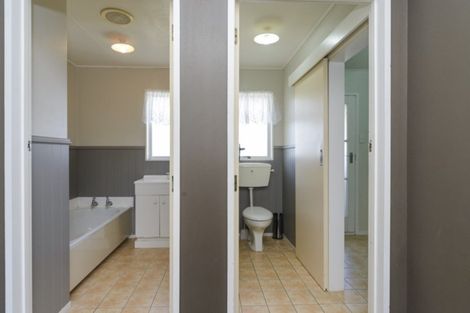 Photo of property in 42 Churcher Street, Feilding, 4702