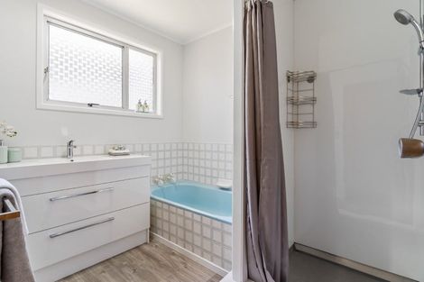 Photo of property in 69 Lynden Avenue, Hillcrest, Auckland, 0627