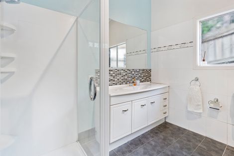 Photo of property in 25 Duncansby Road, Stanmore Bay, Whangaparaoa, 0932