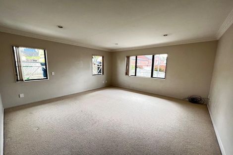 Photo of property in 4 Andara Close, Pinehill, Auckland, 0632