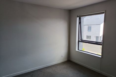 Photo of property in 2/124 Britomart Street, Berhampore, Wellington, 6023