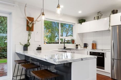 Photo of property in 25 Saunders Place, Redwood, Christchurch, 8051