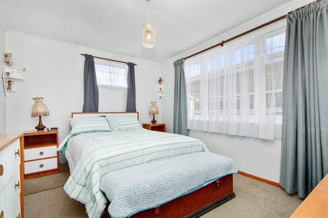 Photo of property in 15 Chittick Street, Stokes Valley, Lower Hutt, 5019