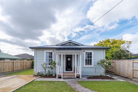 Photo of property in 2 Fairs Road, Milson, Palmerston North, 4414